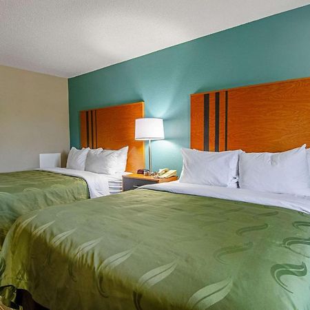 Quality Inn & Suites I-81 Exit 7 Bristol Buitenkant foto